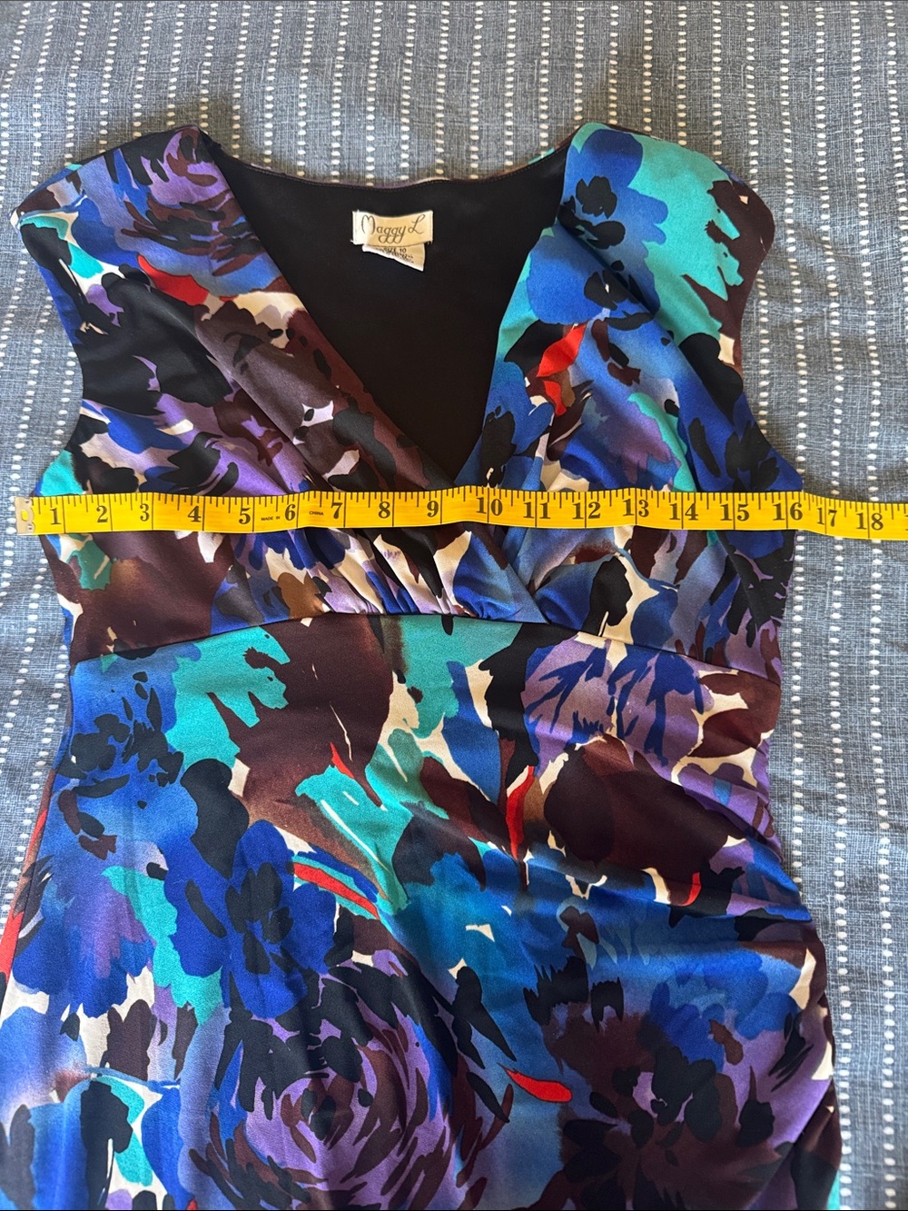 Maggy London Blue & Purple Floral V-Neck Sheath Dress - Picture 5 of 5